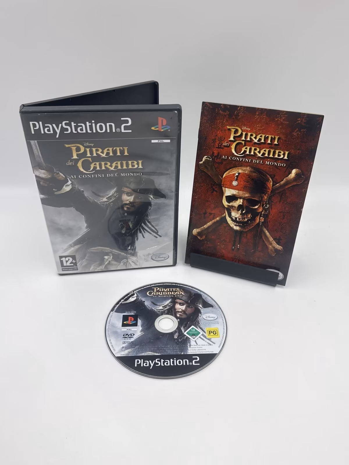 Pirati dei Caraibi: Ai Confini del Mondo - PS2 - Mídia Física - Seminovo Completo