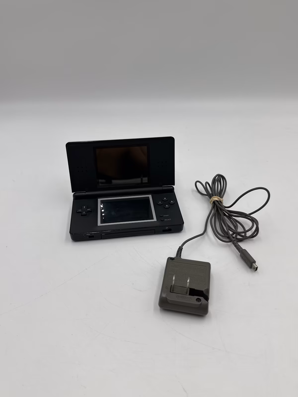Console Nintendo DS Lite Preto com arte Pokémon Dialga/Palkia (customizado/reprodução, solto) - DS - Seminovo