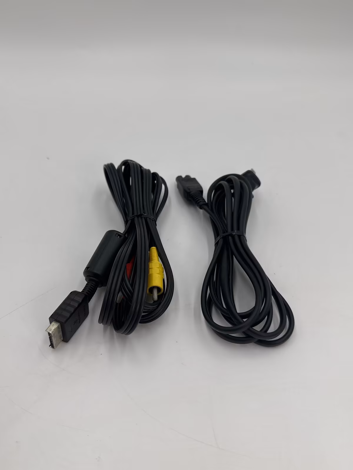 PlayStation 2 Fat Branco (Ceramic White), PS2, foto real 9 de 10