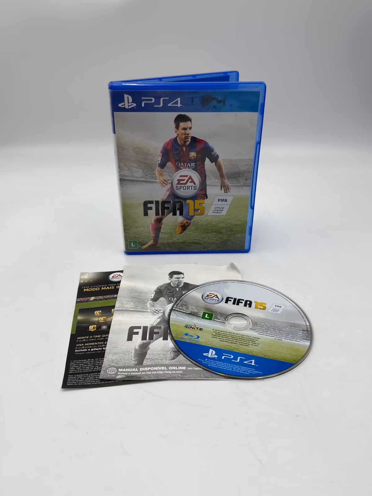 FIFA 15 - PS4 - Mídia Física - Seminovo