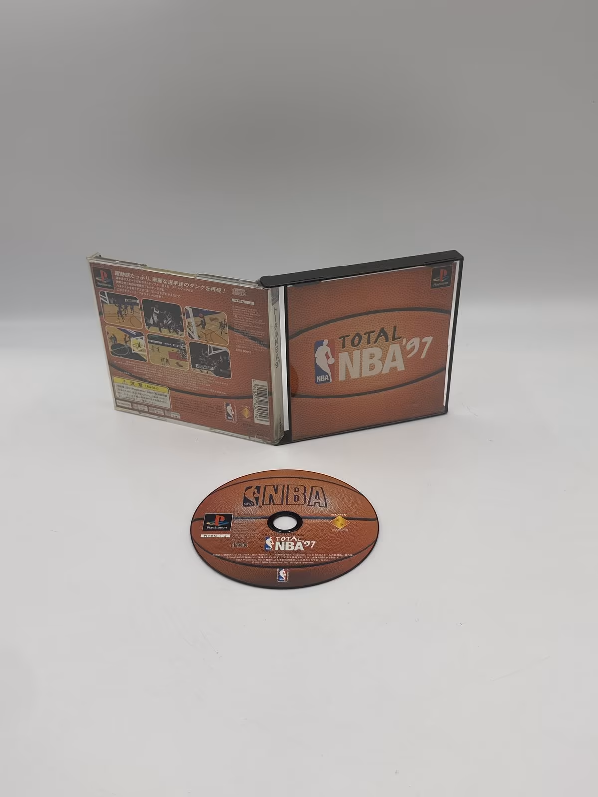 Total NBA '97 (Japonês) - PS1 - Mídia Física - Seminovo
