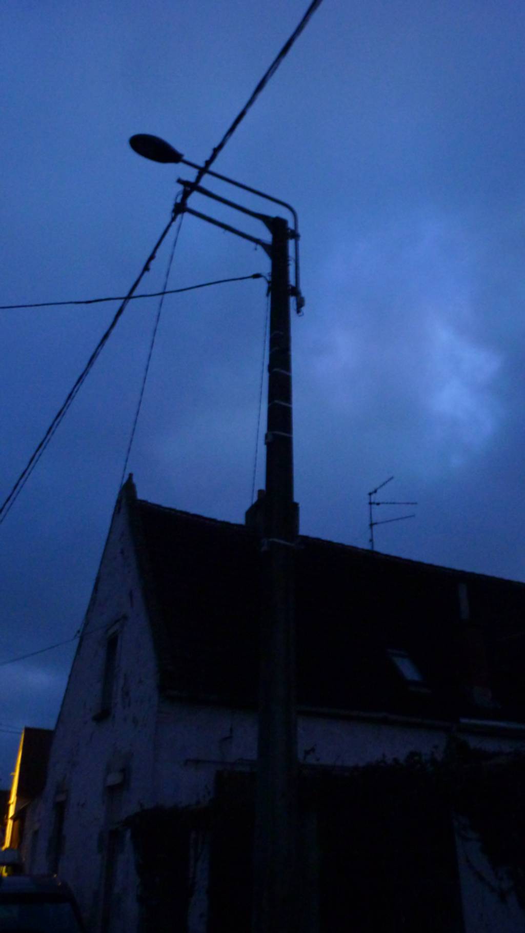 Lampadaire hors service depuis un mois