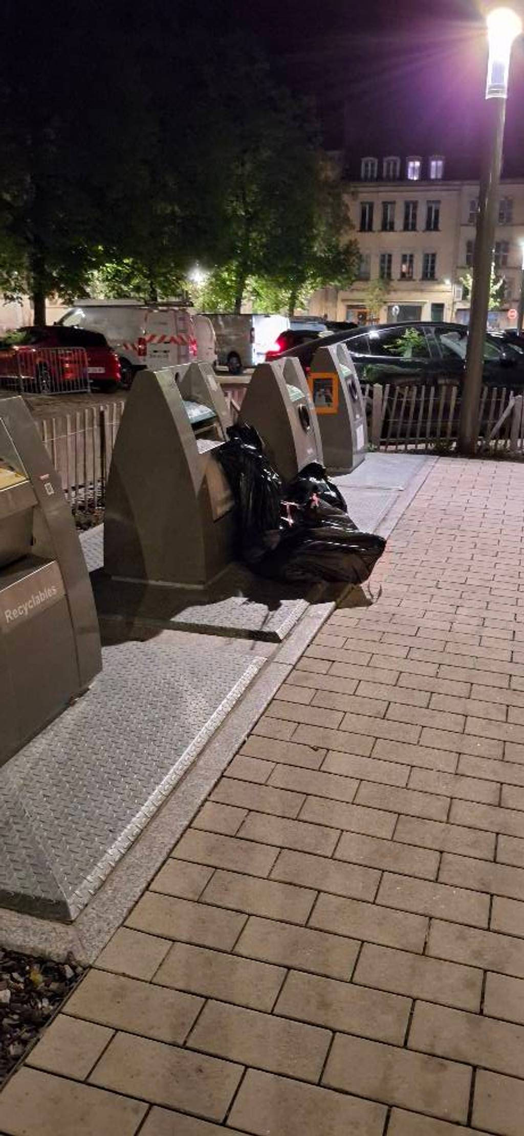 Cumul de sacs poubelles restaurateurs