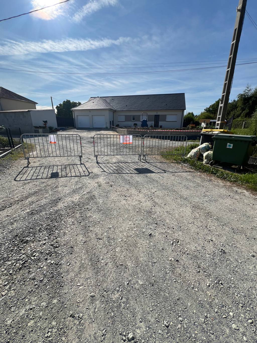 Barrières bloquent accès aux PMR.