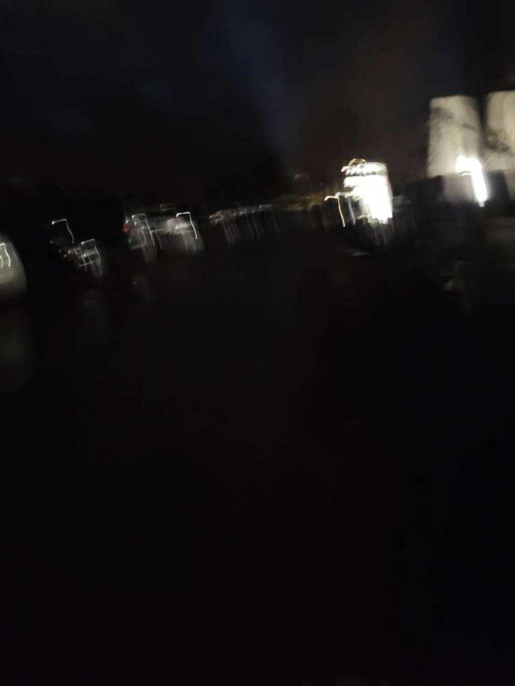 Parking non éclairé, sécurité compromis. Solution ?