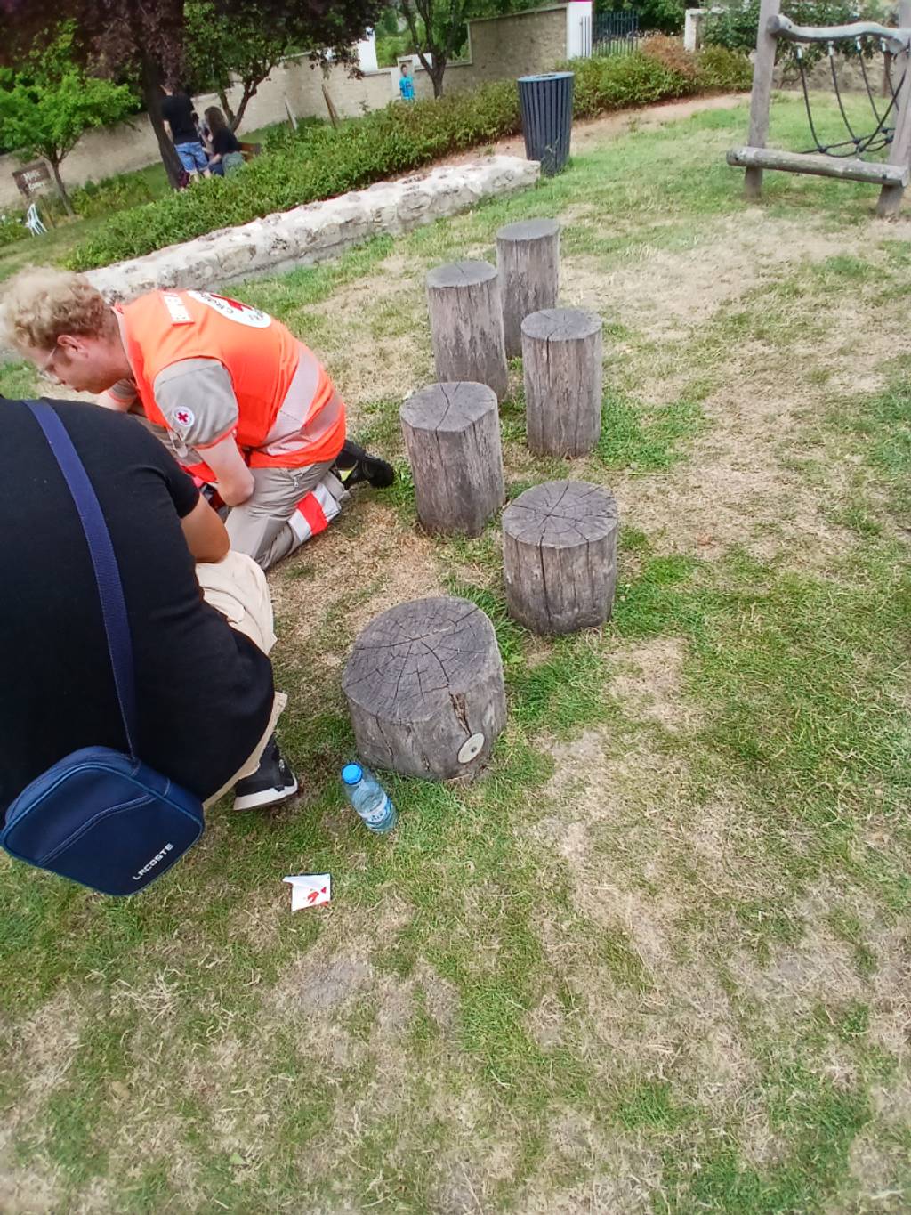 Blessure due à glissade sur rondins.