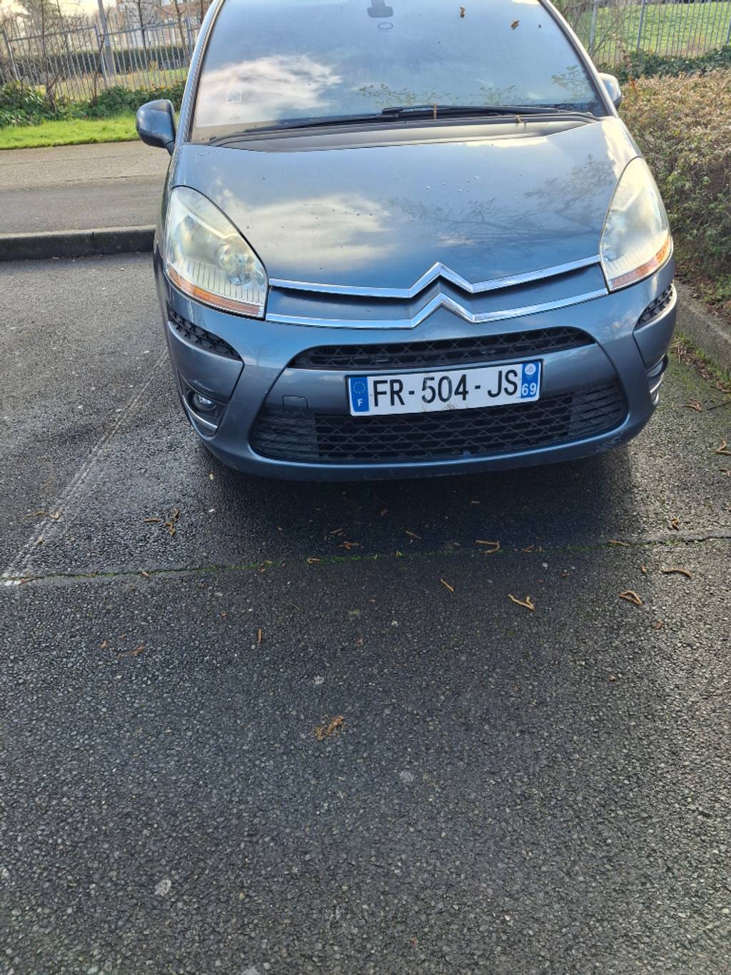 Stationnement abusif dépassant deux semaines