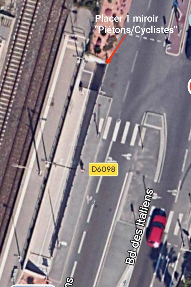 Signalement Miroir angle mort passage piétons cyclistes
