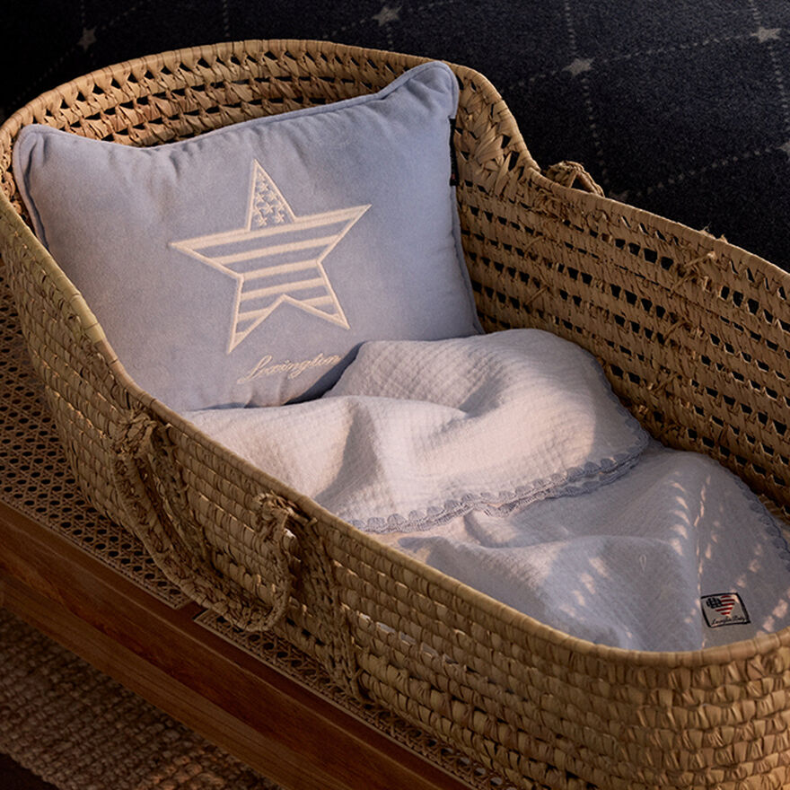 ICONS BABY SIGNATURE STAR THROW
