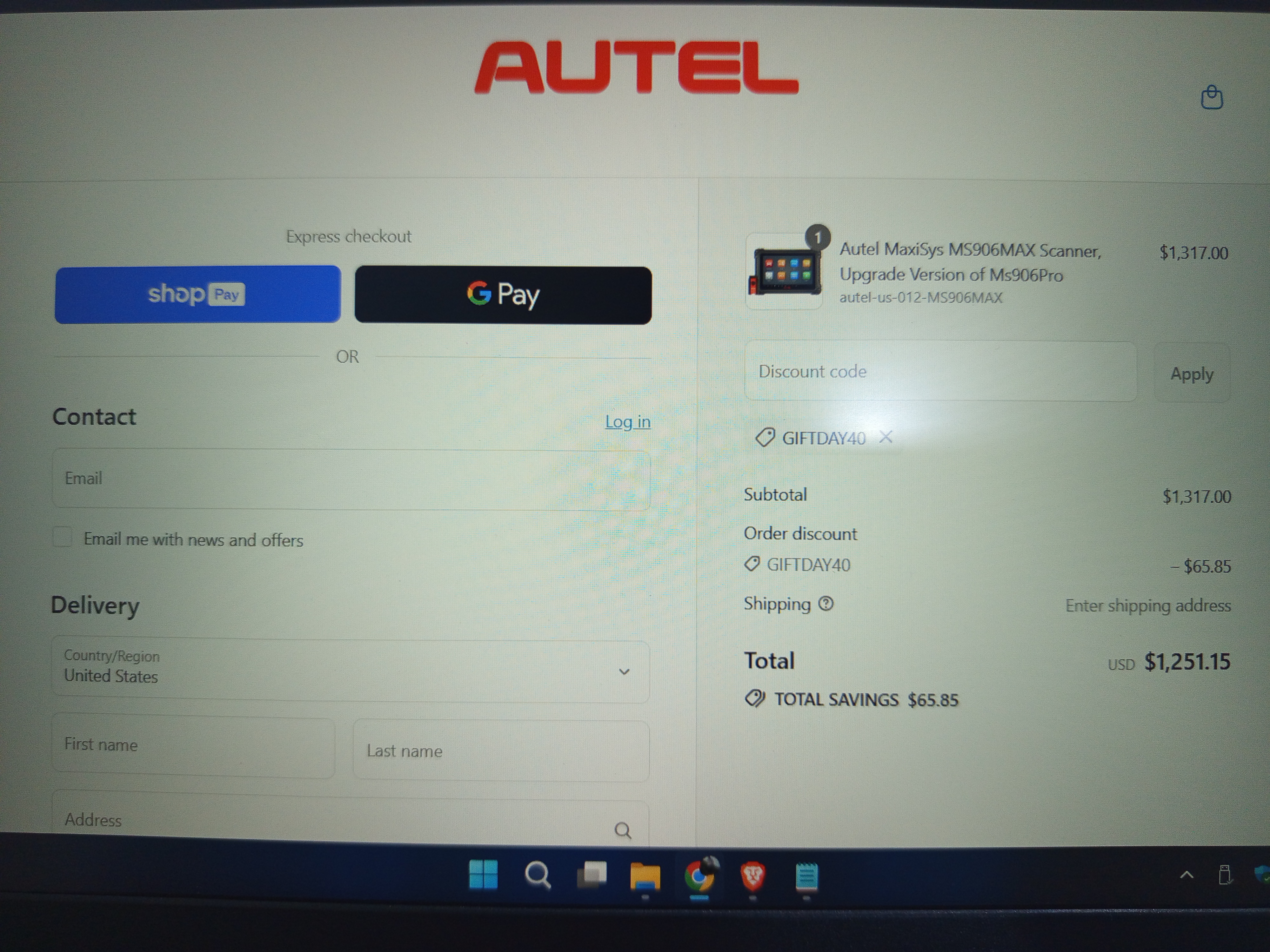Autel discount code screenshot showing code GIFTDAY40 applied at Autel checkout page. Uploaded by SimplyCodes community member WonderDefender1590 on Aug 10, 2025