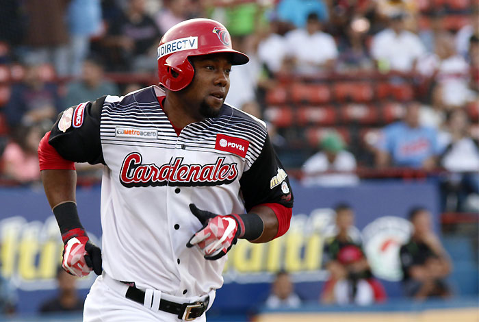 Resultado de imagen para Poder dominicano lleva a Cardenales a la cima de clasificación en LVBP