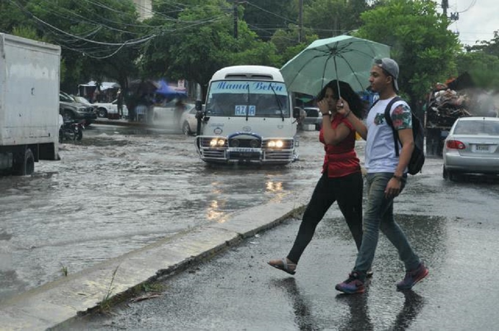 Metereología: Continuarán los aguaceros por efectos de vaguada