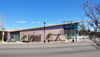 Encino Tarzana Branch Library