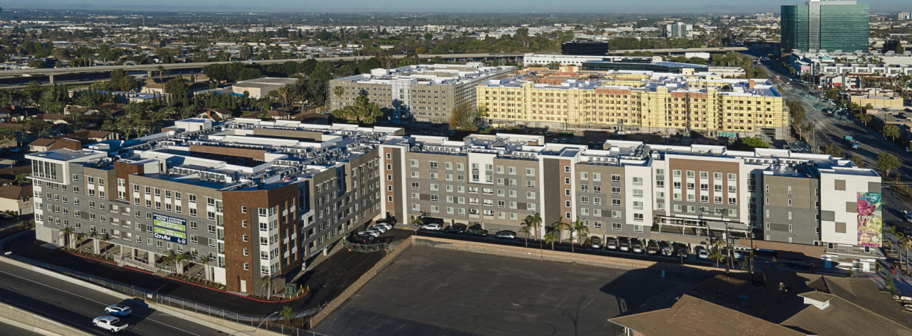 Metro East Senior Park Apartments - Santa Ana, CA