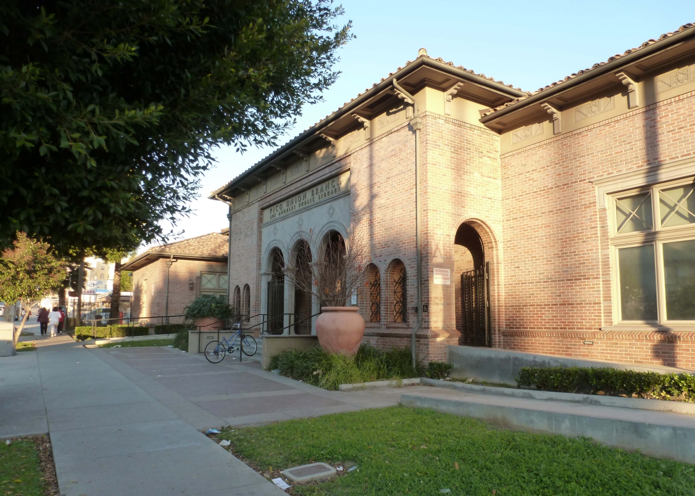 Pico Union Branch Library