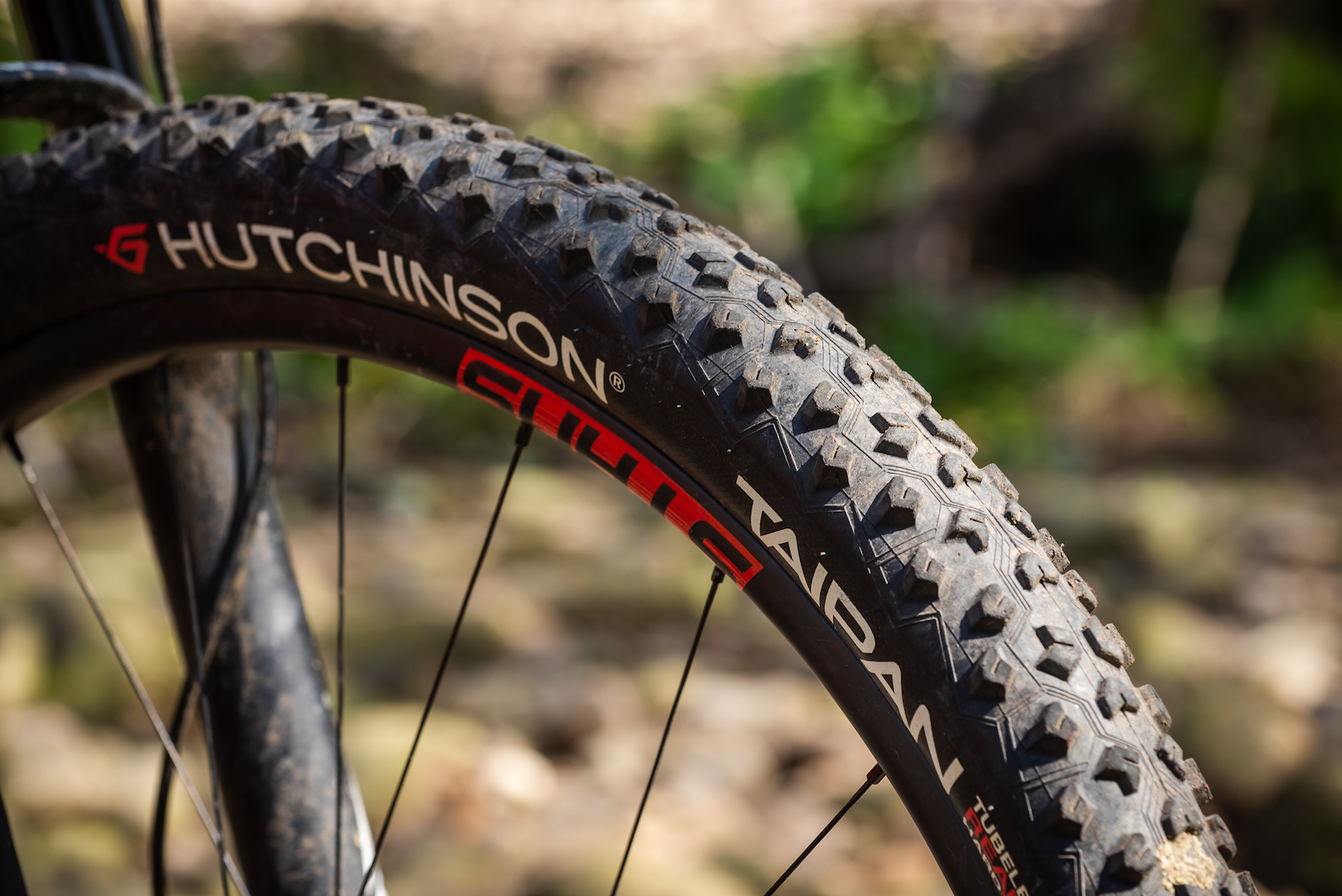 hutchinson taipan 27.5