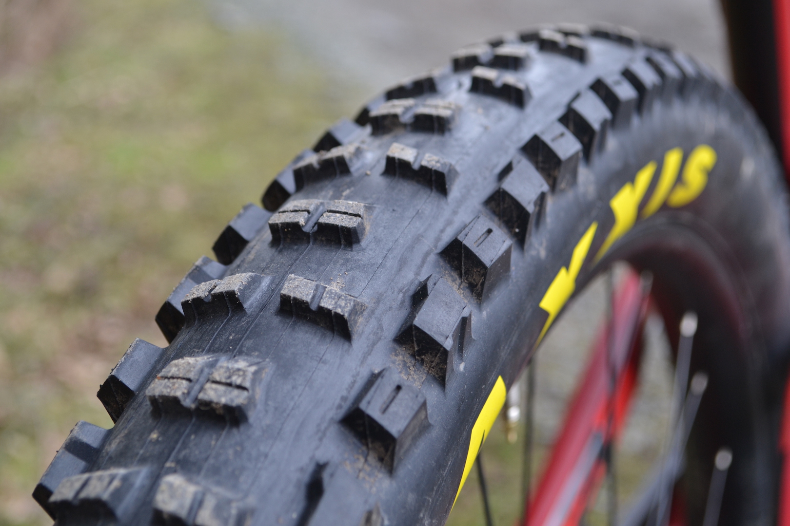 maxxis high roller 2 27.5 x 3.0