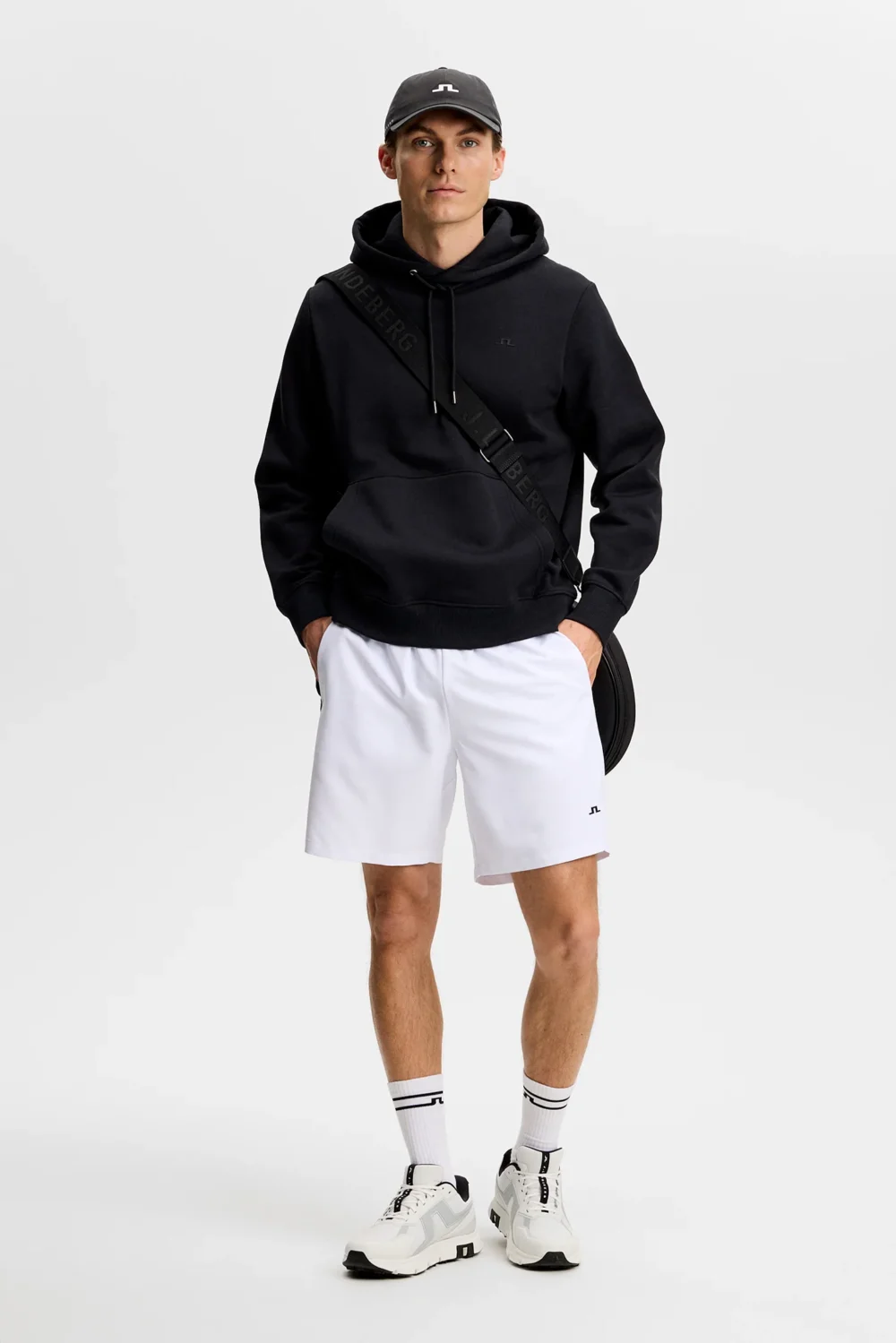 Alpha Hood / Black - 5