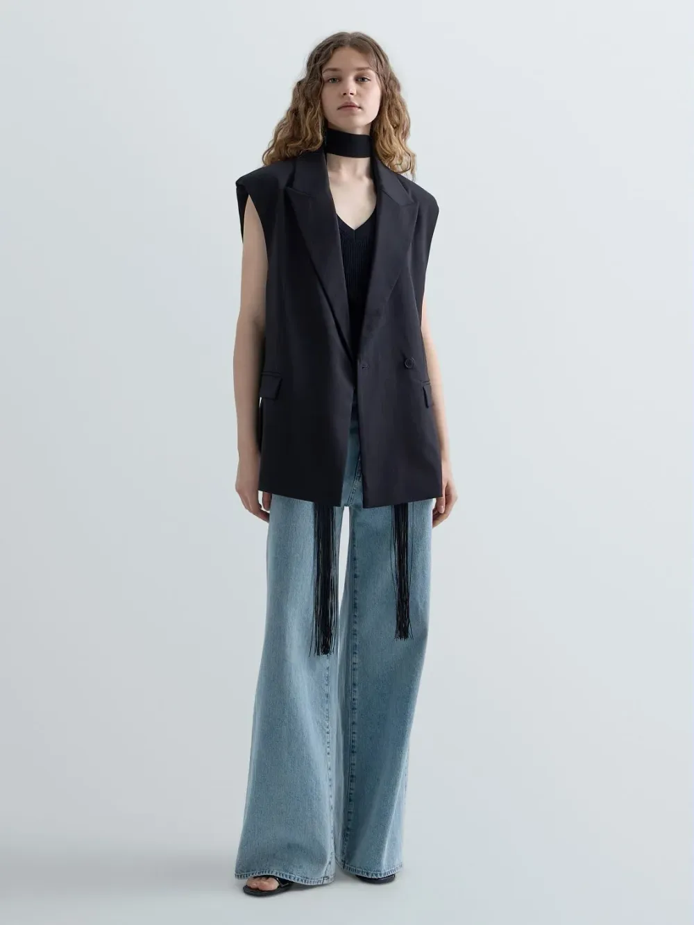 RIB-KNIT TOP WITH BELT