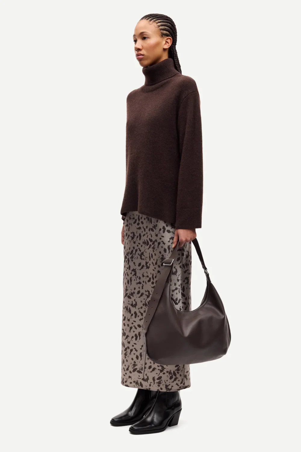 Samartina turtleneck in black coffee - 3