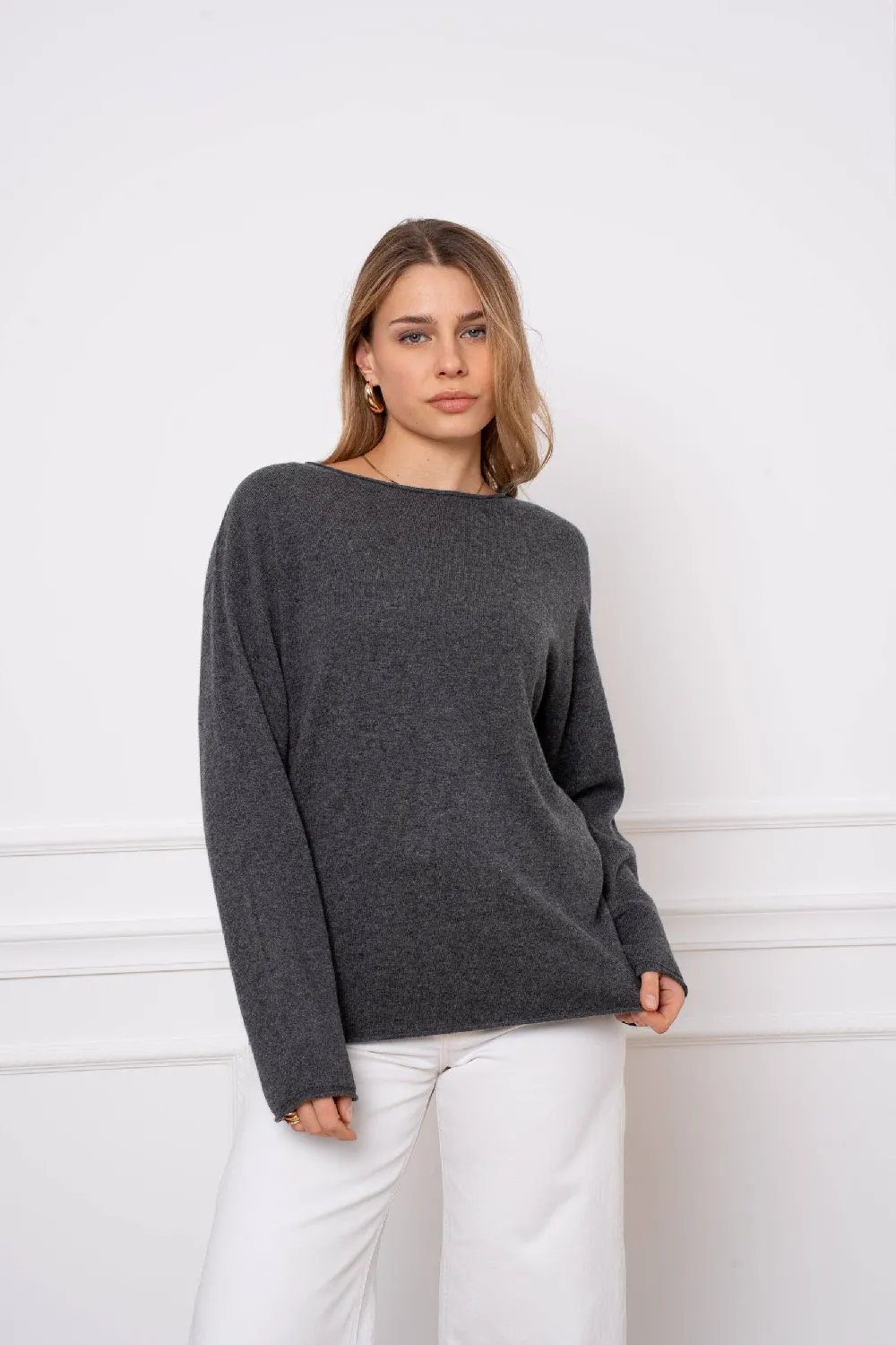 Oversize Kaschmir-Wollpullover mit Rundhalsausschnitt: Gris / one size