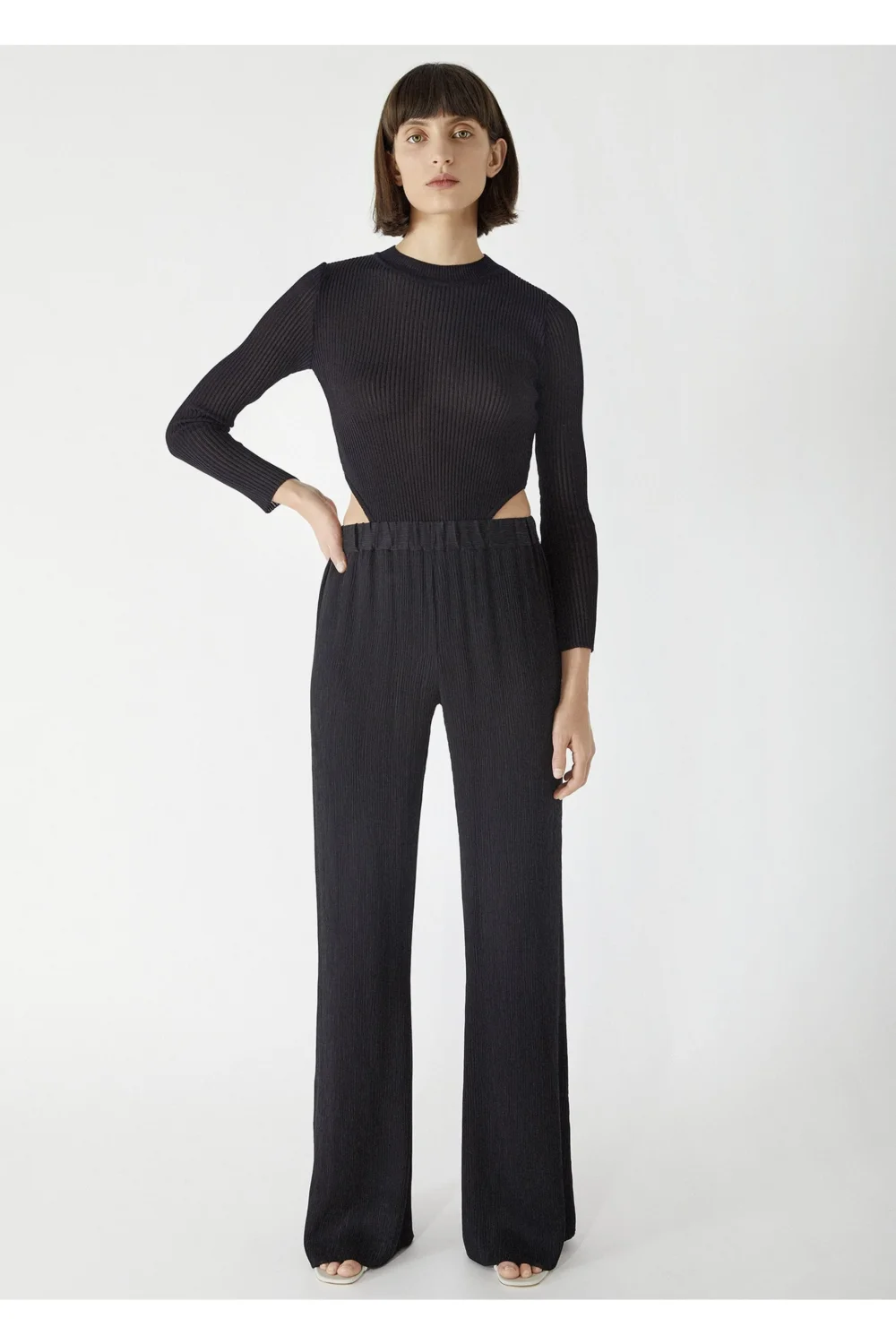 CHARMAIN PLEATED CUPRO FLARED PANTS BLACK BY AERON
