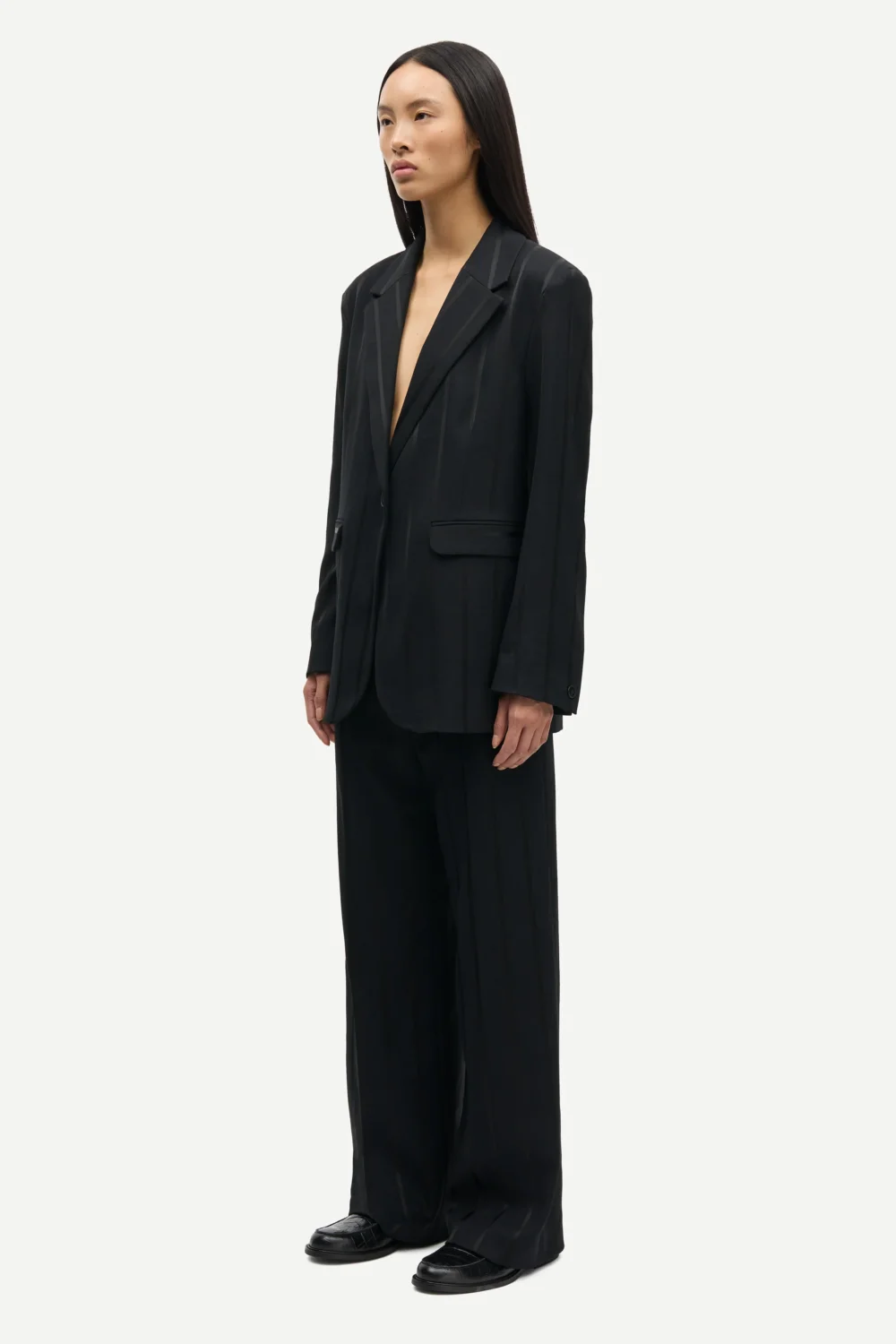 Sahaven blazer in black - 3