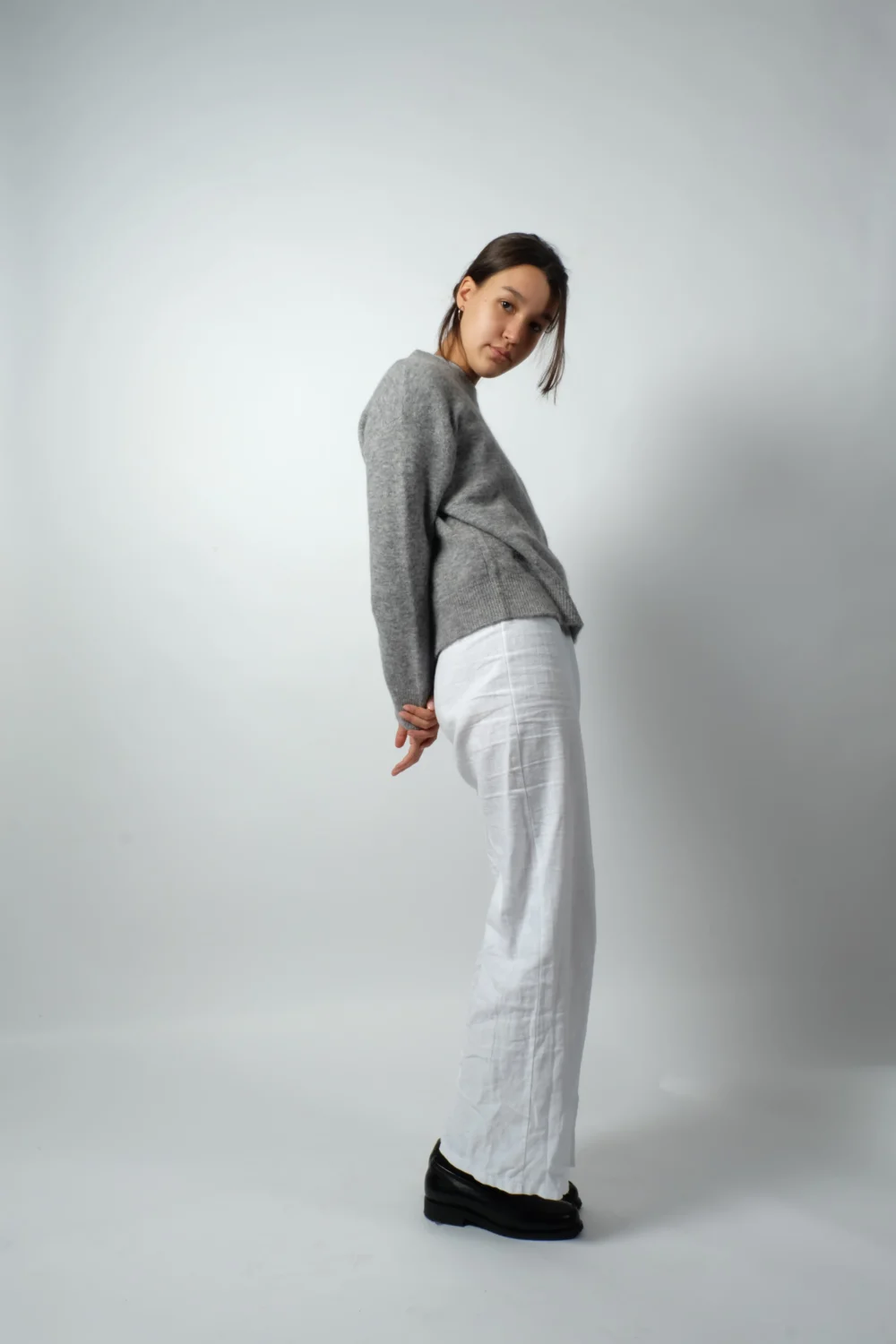 Anour knitted sweater in grey