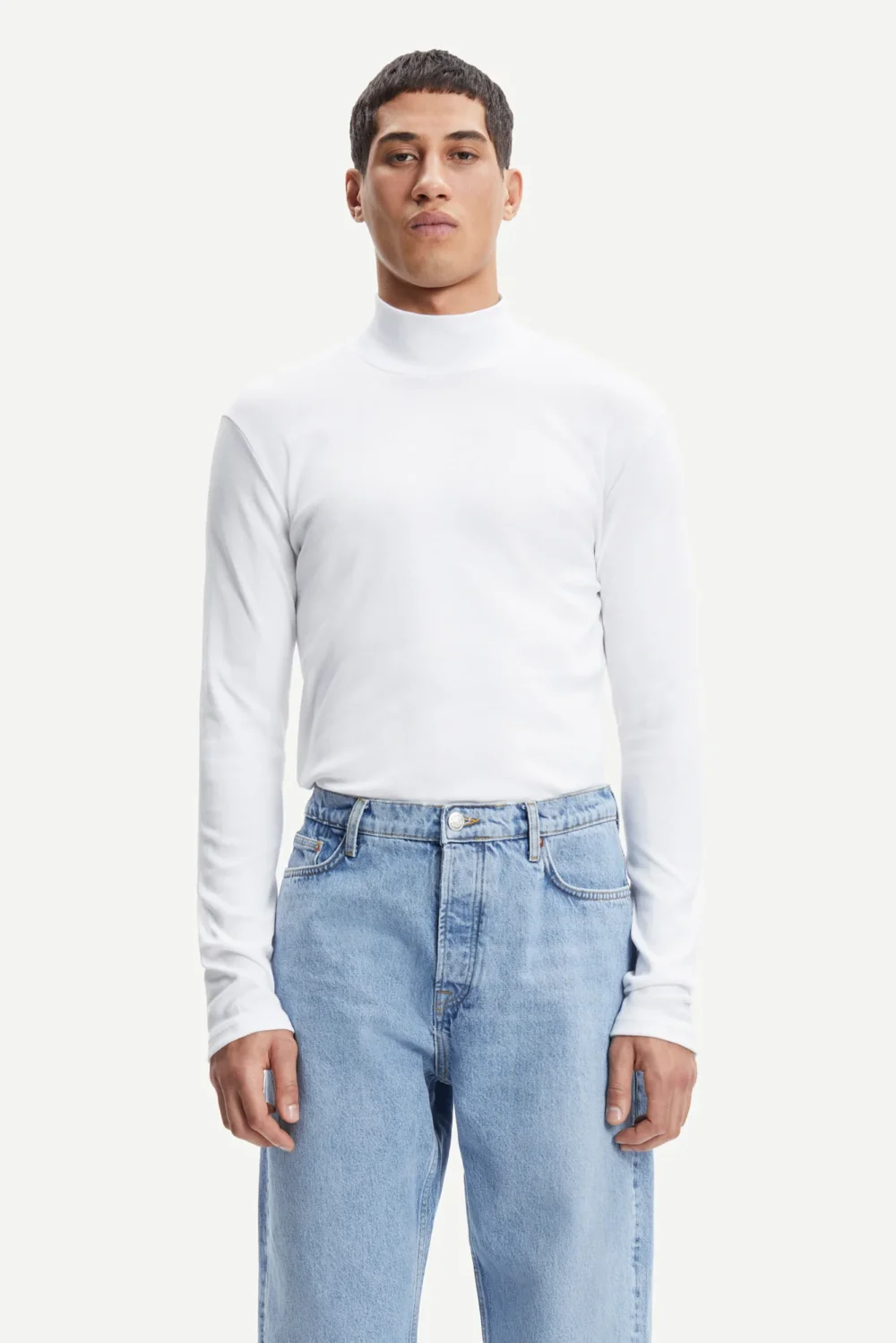Merkur unisex turtleneck in white