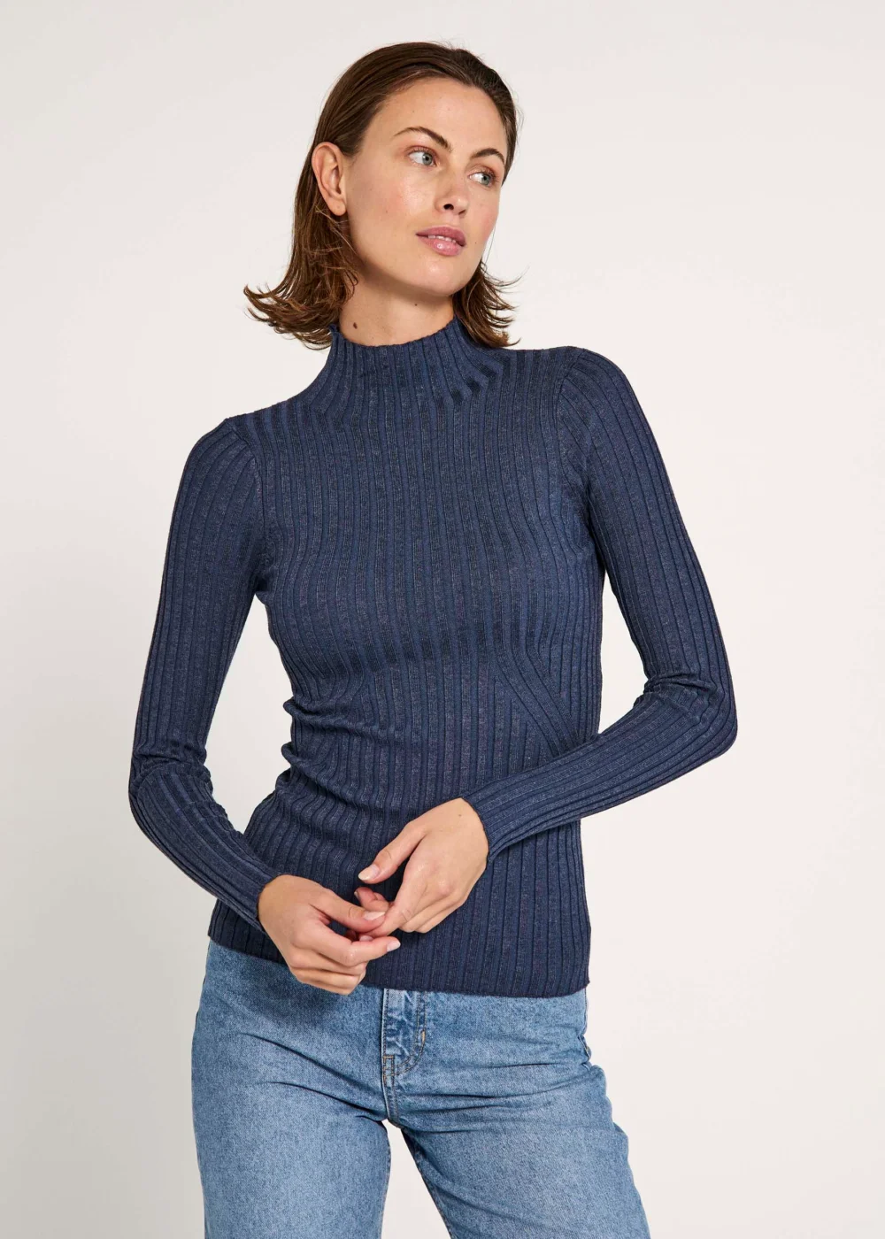 Karlina o neck top in dark blue melange