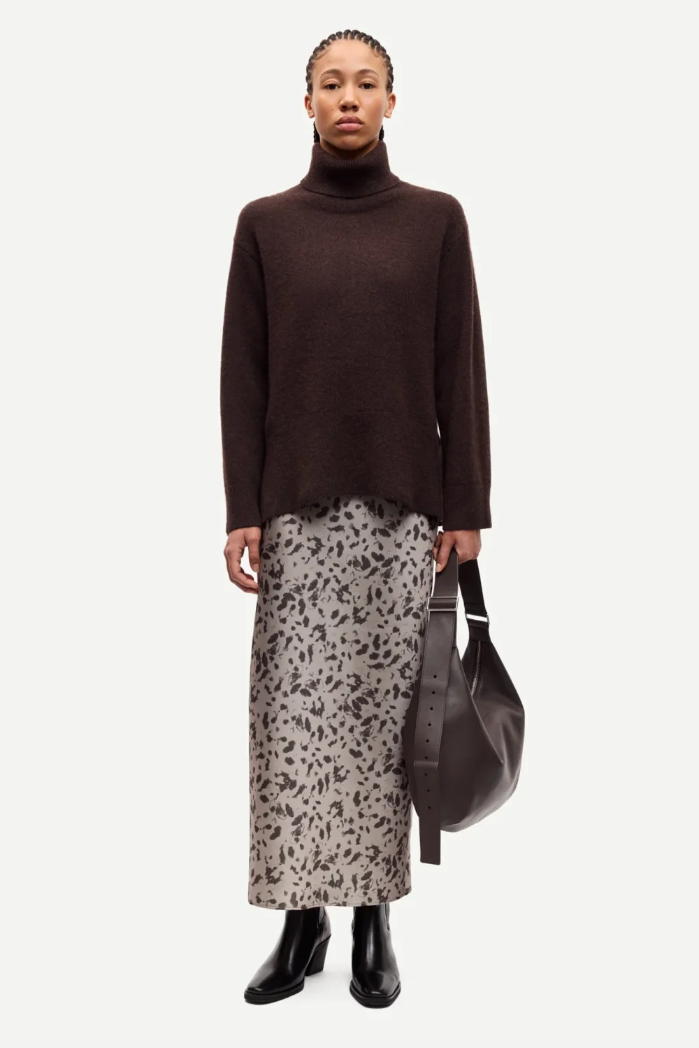 Samartina turtleneck in black coffee - 4