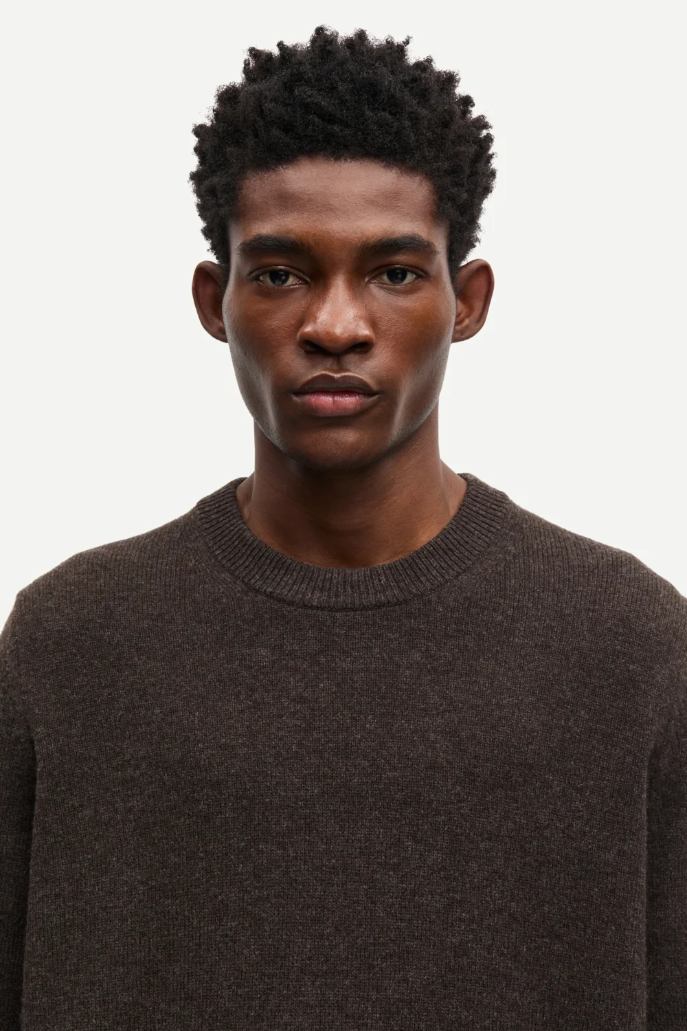 Isak knit sweater in turkish coffee