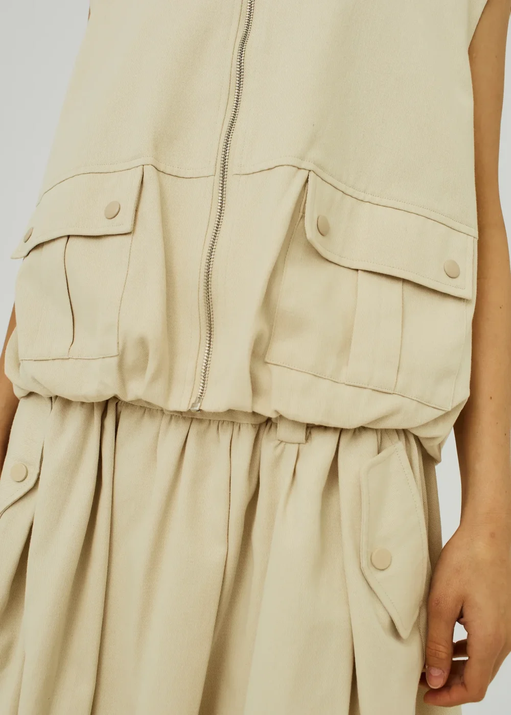 Camis waistcoat in ivory - 3