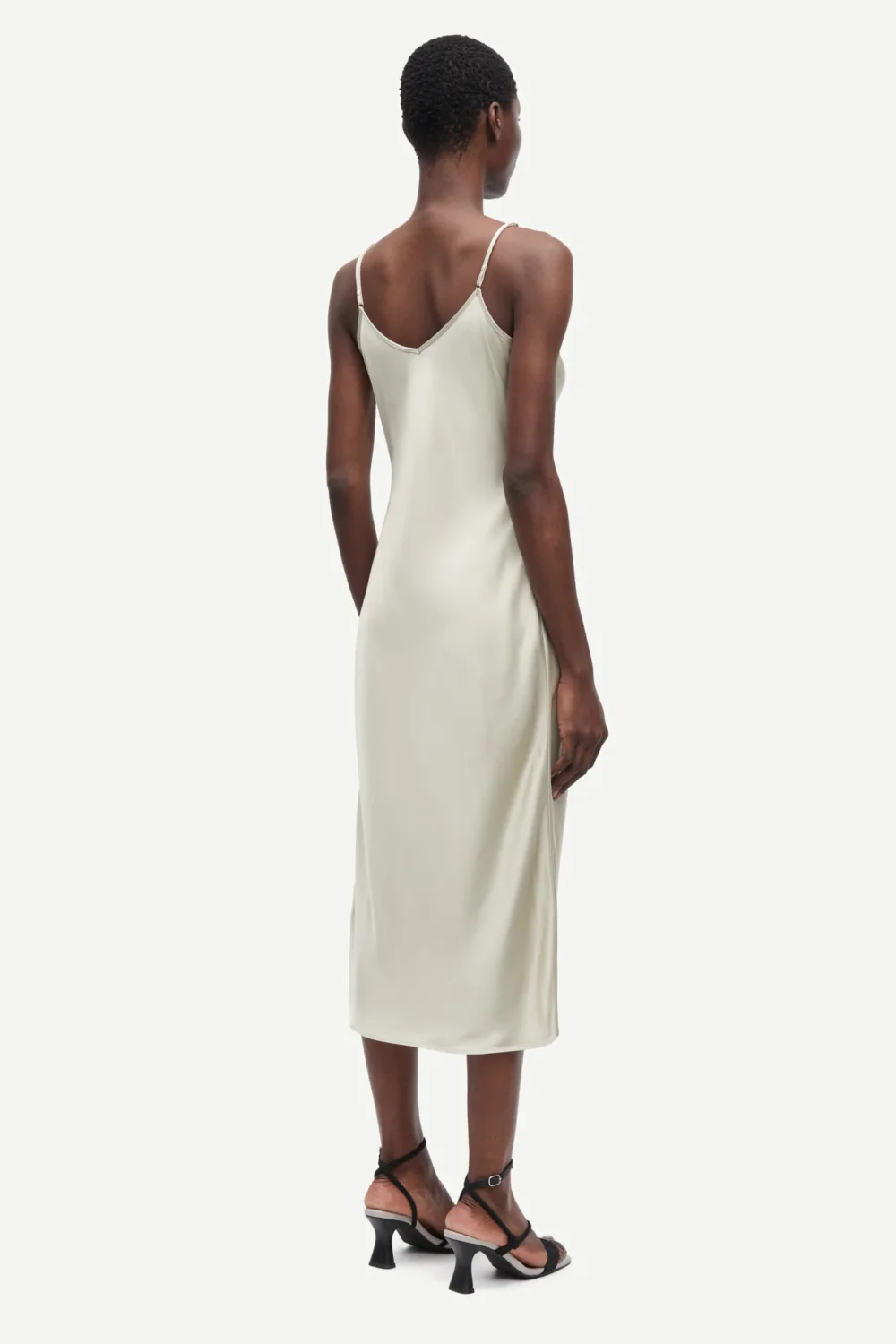 Silky strap dress in agate gray - 3