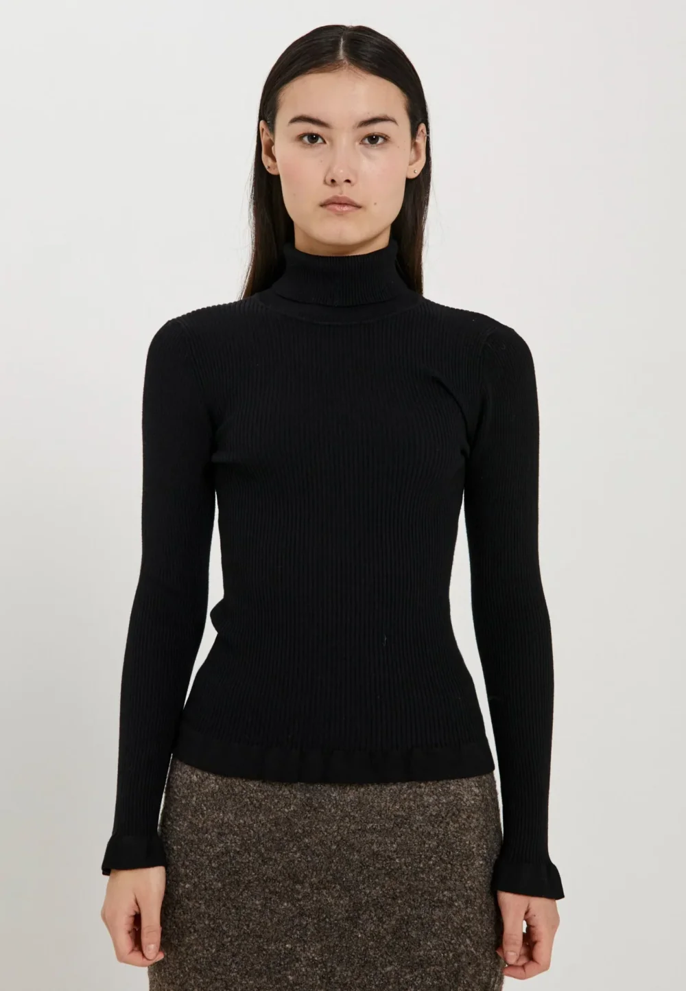 Sherry frill knit top in black