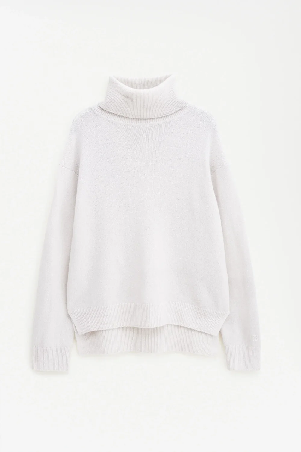 Relaxed turtleneck sweater in off white