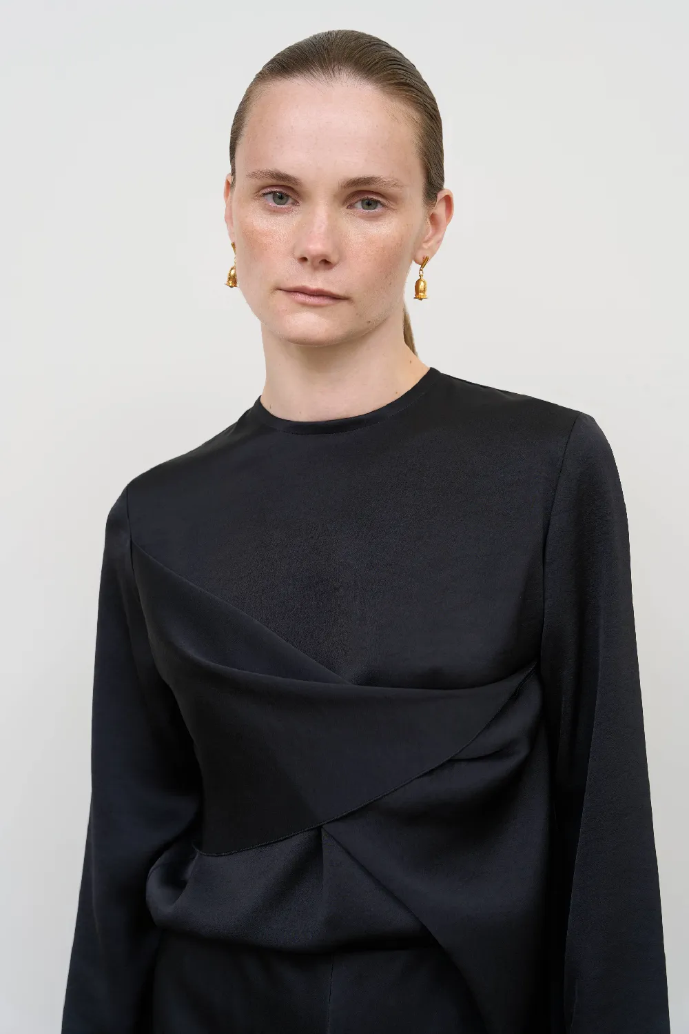 ASYMMETRIC TWIST BLOUSE