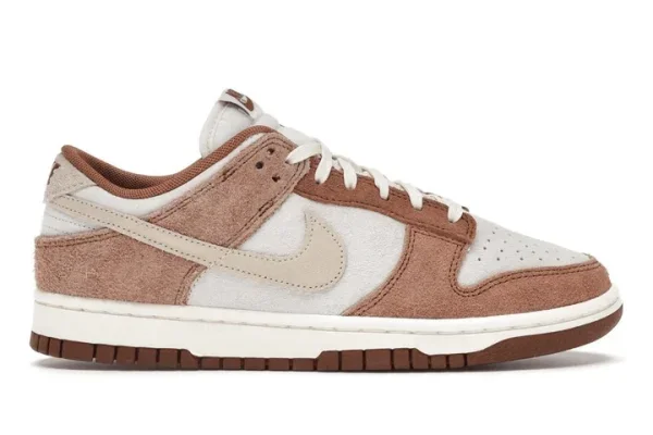 Dunk Low Medium Curry