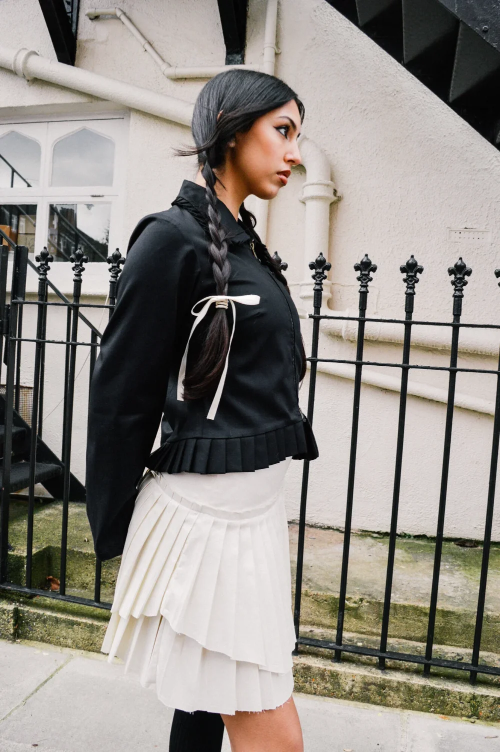 The Sansa Pleated Jacket — Caspar The Label - 4