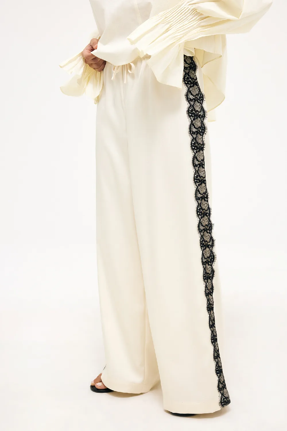 Lace Detail Pants - 4