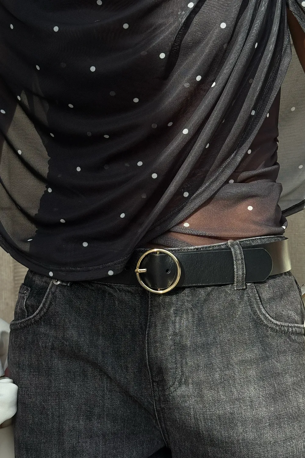 Round Buckle Leather Belt