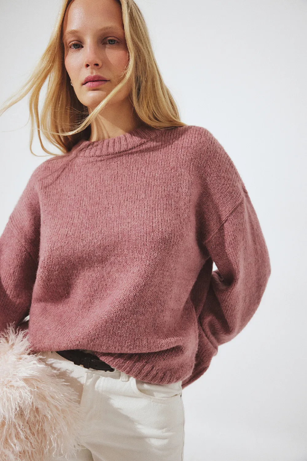 Round Neck Wool Blend Knitted Sweater