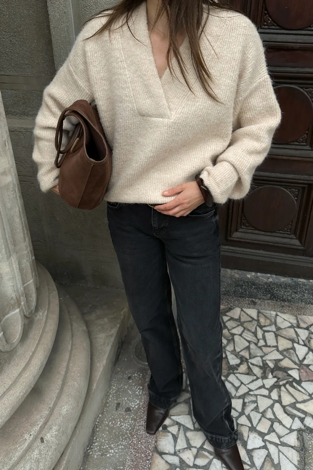 Knitted Oversized V-Neck Sweater - 5