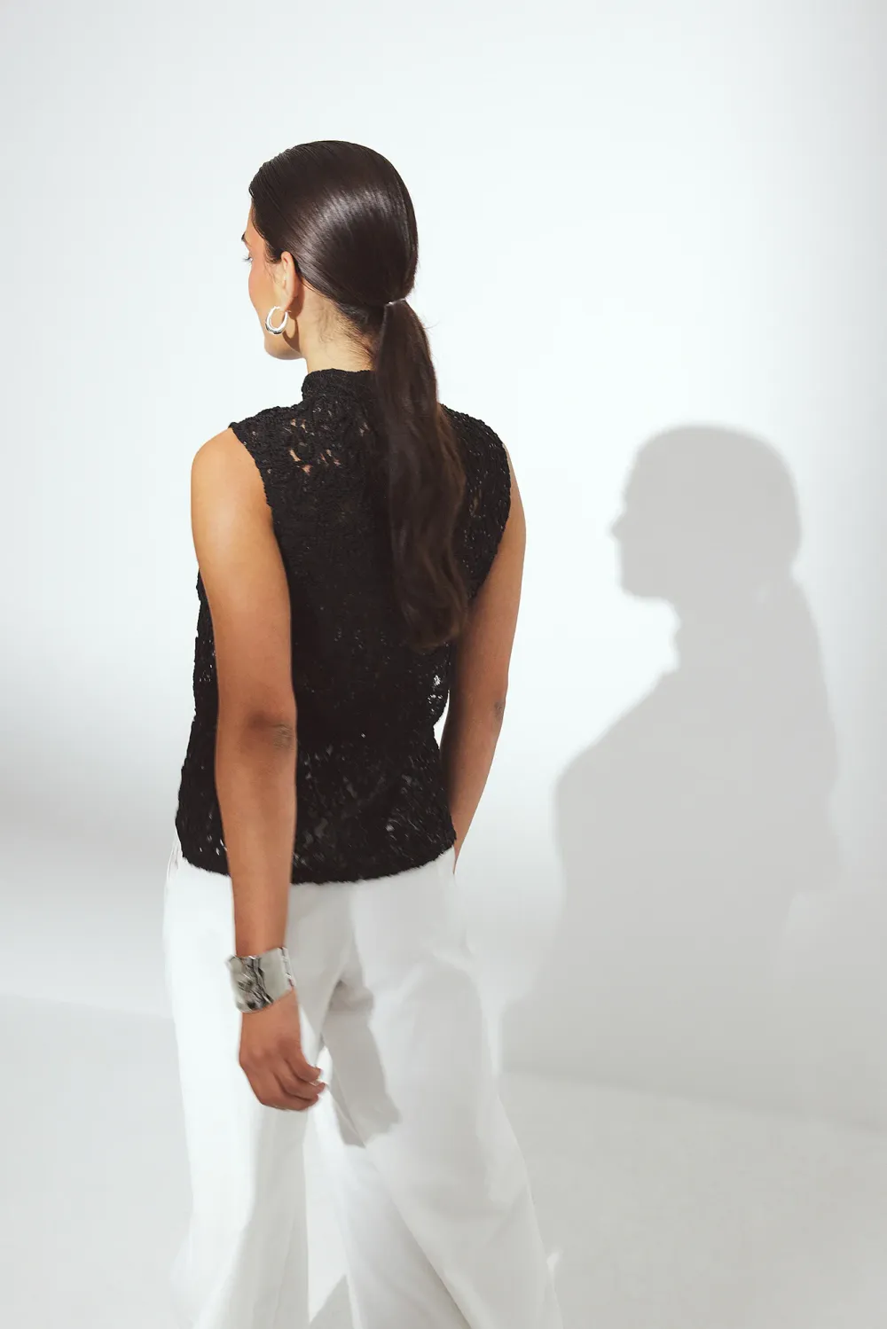Sleeveless Lace Top - 2