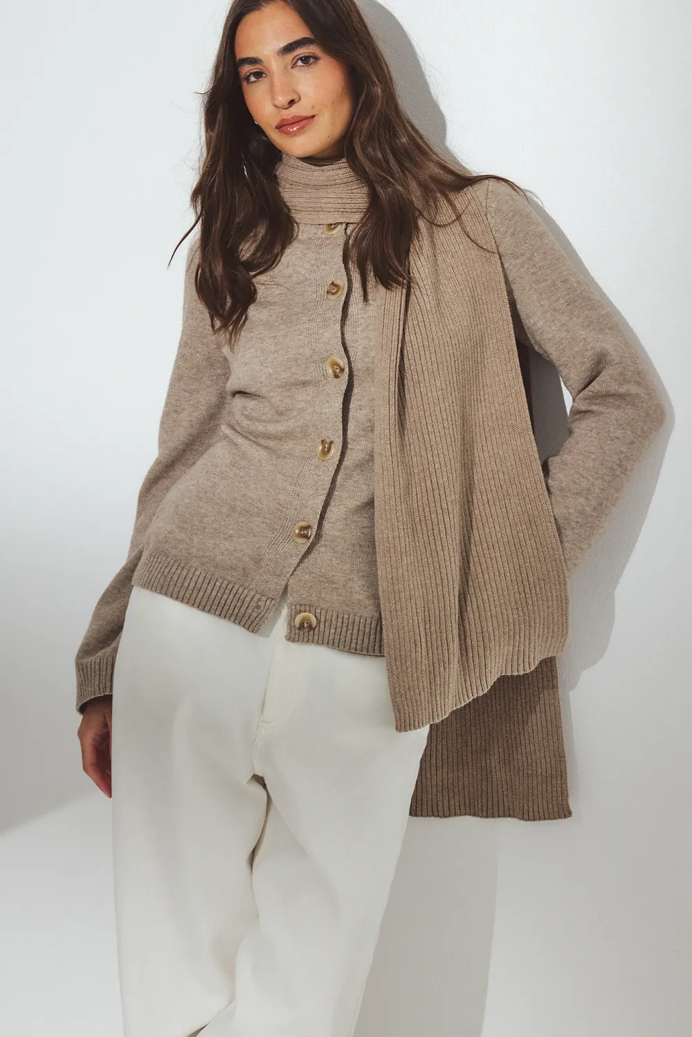 Knitted Fitted Cardigan