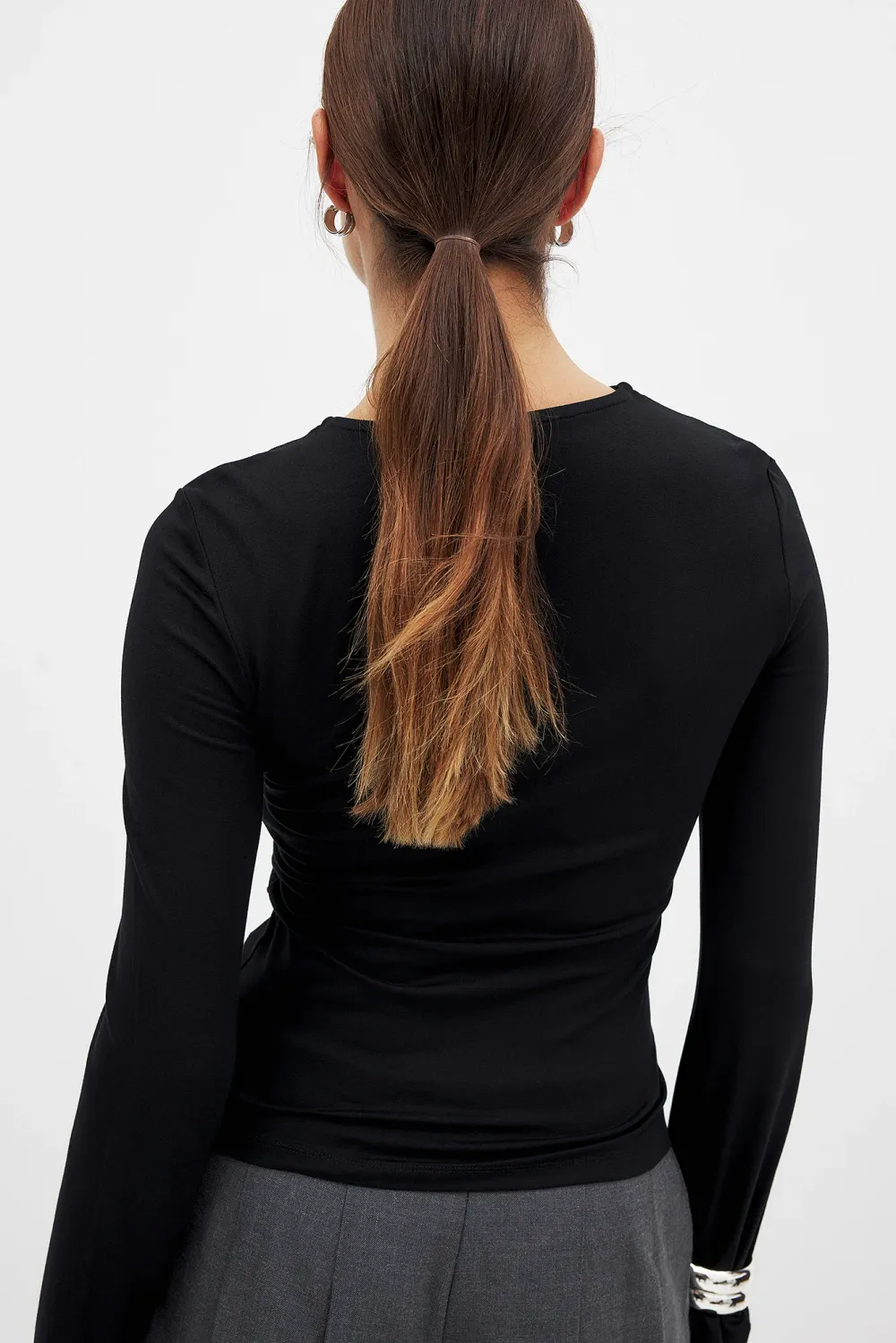 Soft Line Twist Top - 2