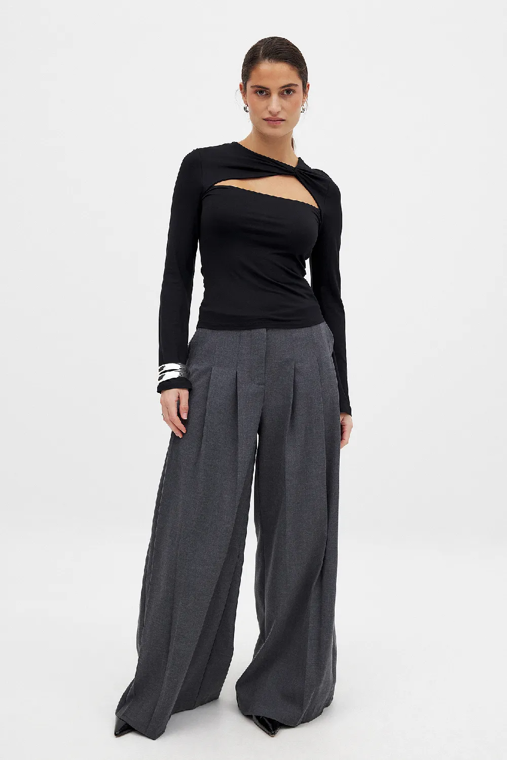 Soft Line Twist Top - 3