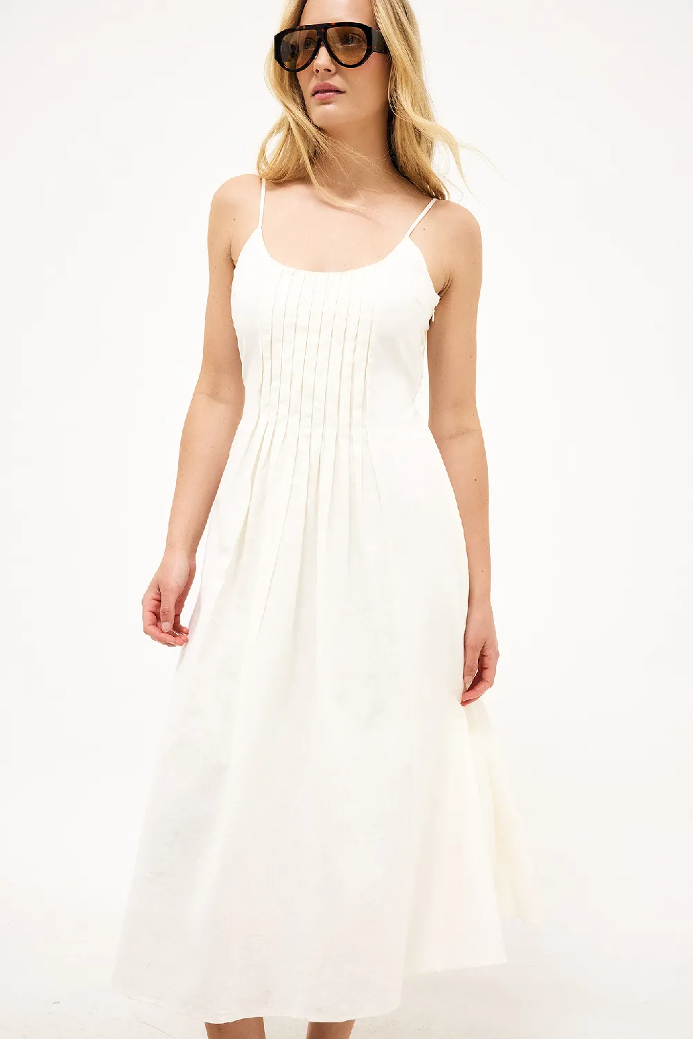 Pintuck Detail Strap Midi Dress - 3