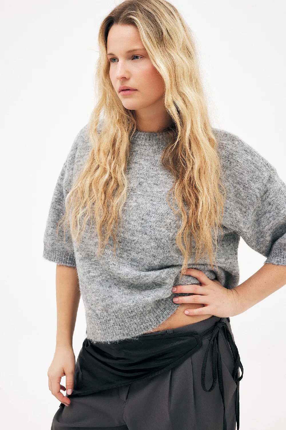 Knitted Short Sleeve Sweater - 3