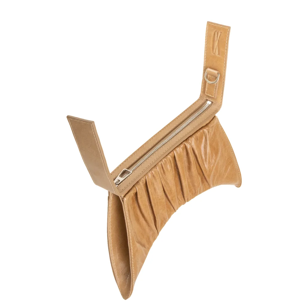Dusty Tan Croc Hydra Bag